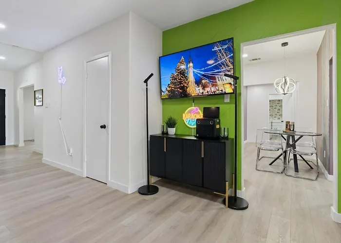Fifa Retreat Sleeps 26 Stockyards Dfw Basecamp *