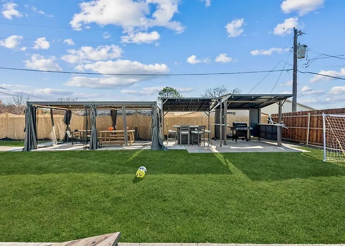 Fifa Retreat Sleeps 26 Stockyards Dfw Basecamp *