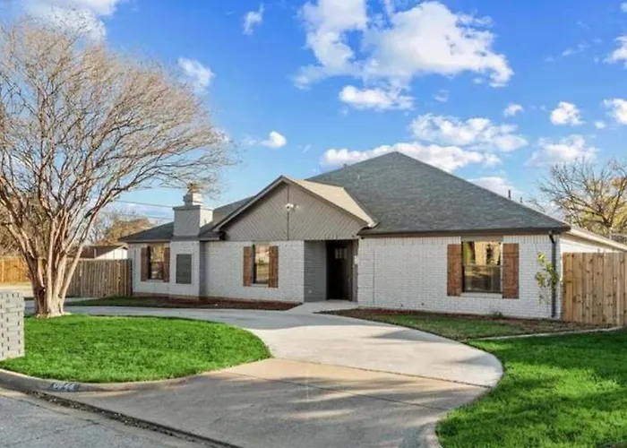 Ferienhaus Fifa Retreat Sleeps 26 Stockyards Dfw Basecamp *