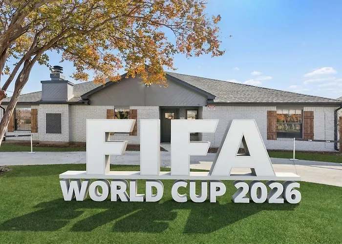 Casa de férias Fifa Retreat Sleeps 26 Stockyards Dfw Basecamp