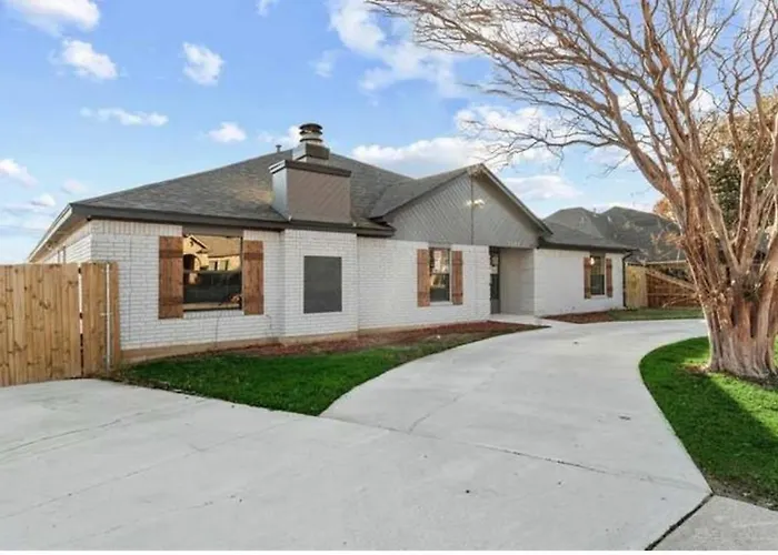 Fifa Retreat Sleeps 26 Stockyards Dfw Basecamp Ferienhaus