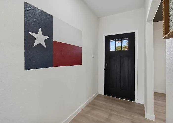 Ferienhaus Fifa Retreat Sleeps 26 Stockyards Dfw Basecamp